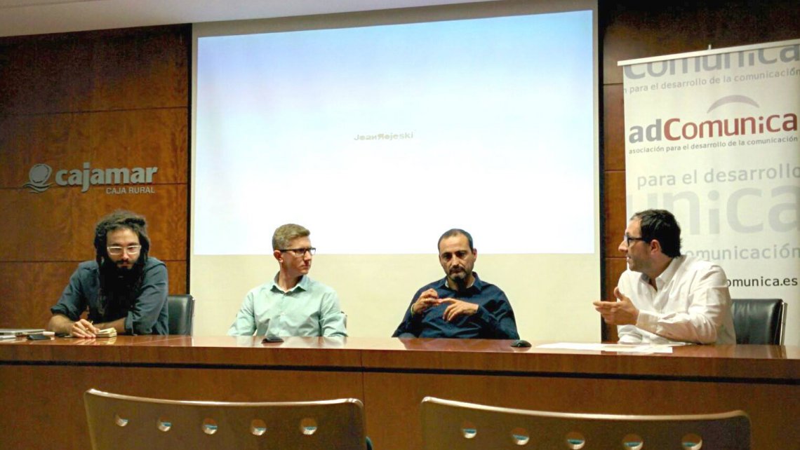 Mesa redonda de comunicación